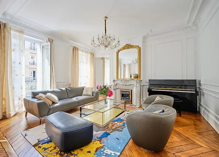 Luxury Royal Suite, 118 Square Meters, Notre Dame, 3 Bedrooms 아파트 *